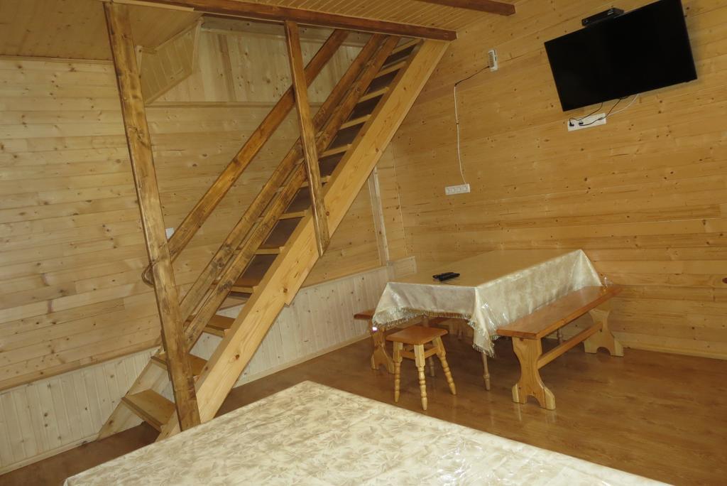 Bilyy Kamin Guest House Tatariw Exterior foto