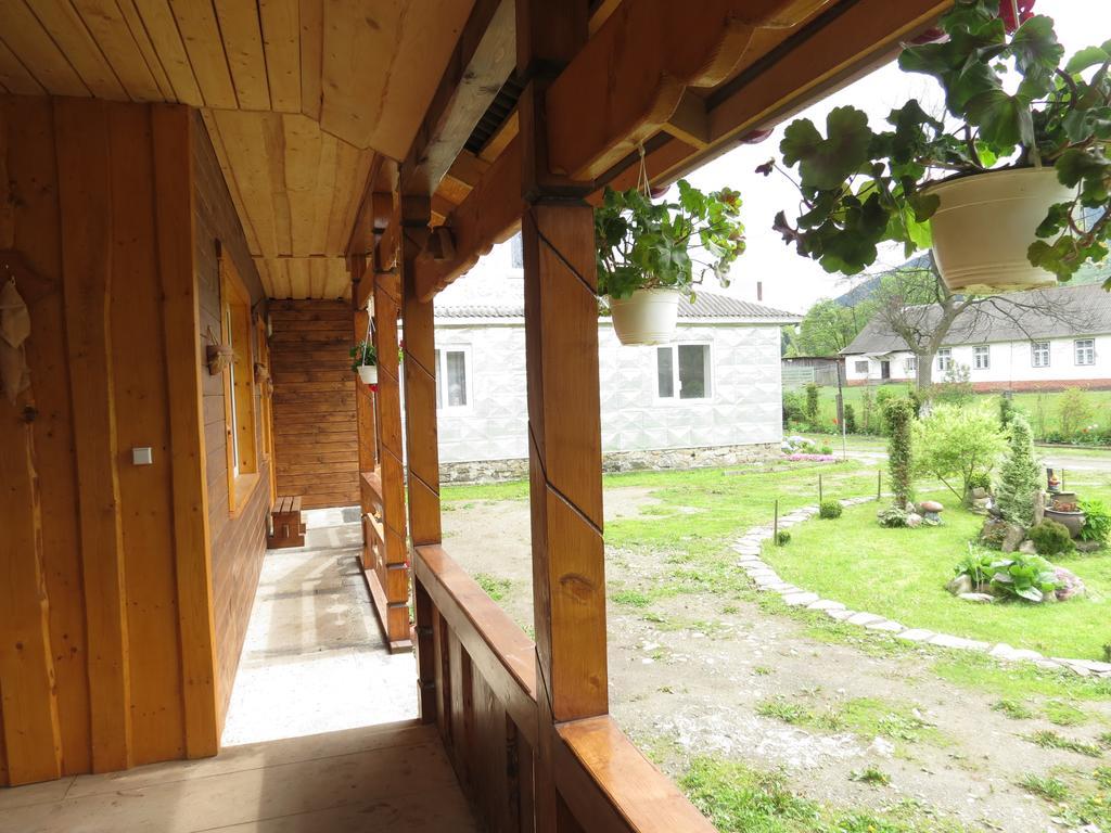 Bilyy Kamin Guest House Tatariw Exterior foto