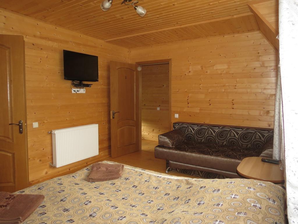 Bilyy Kamin Guest House Tatariw Exterior foto